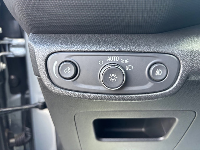 Used 2023 Chevrolet TrailBlazer ACTIV w/ Convenience Package image 15