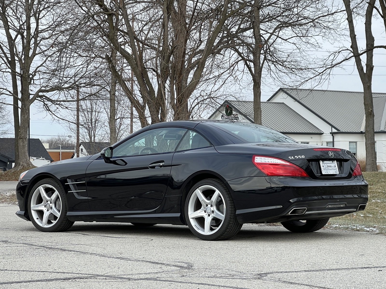 Used 2014 Mercedes-Benz SL 550 image 3