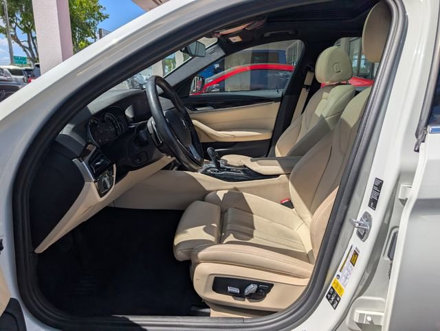 Used 2019 BMW 530i xDrive w/ Convenience Package AWD/4WD image 10