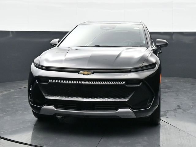 Used 2025 Chevrolet Equinox EV LT w/ Convenience Package FWD image 2