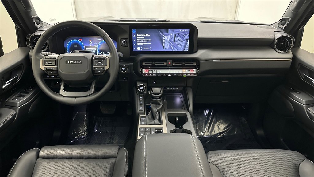 Used 2024 Toyota Land Cruiser image 28