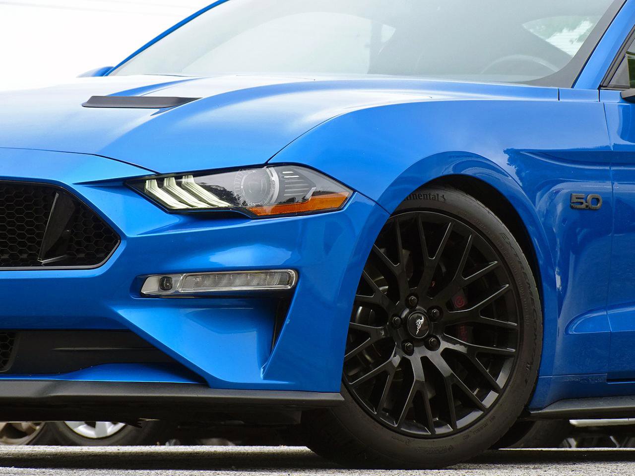 Used 2019 Ford Mustang GT Premium w/ GT Performance Package RWD image 5