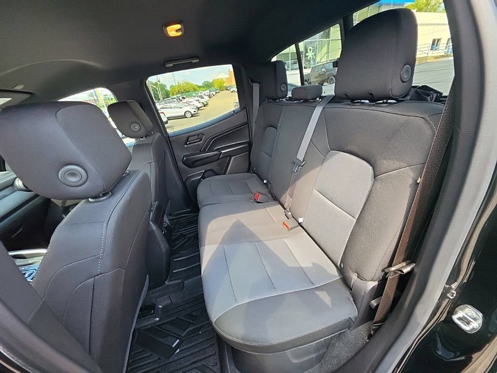 Used 2023 Chevrolet Colorado Trail Boss AWD/4WD image 26