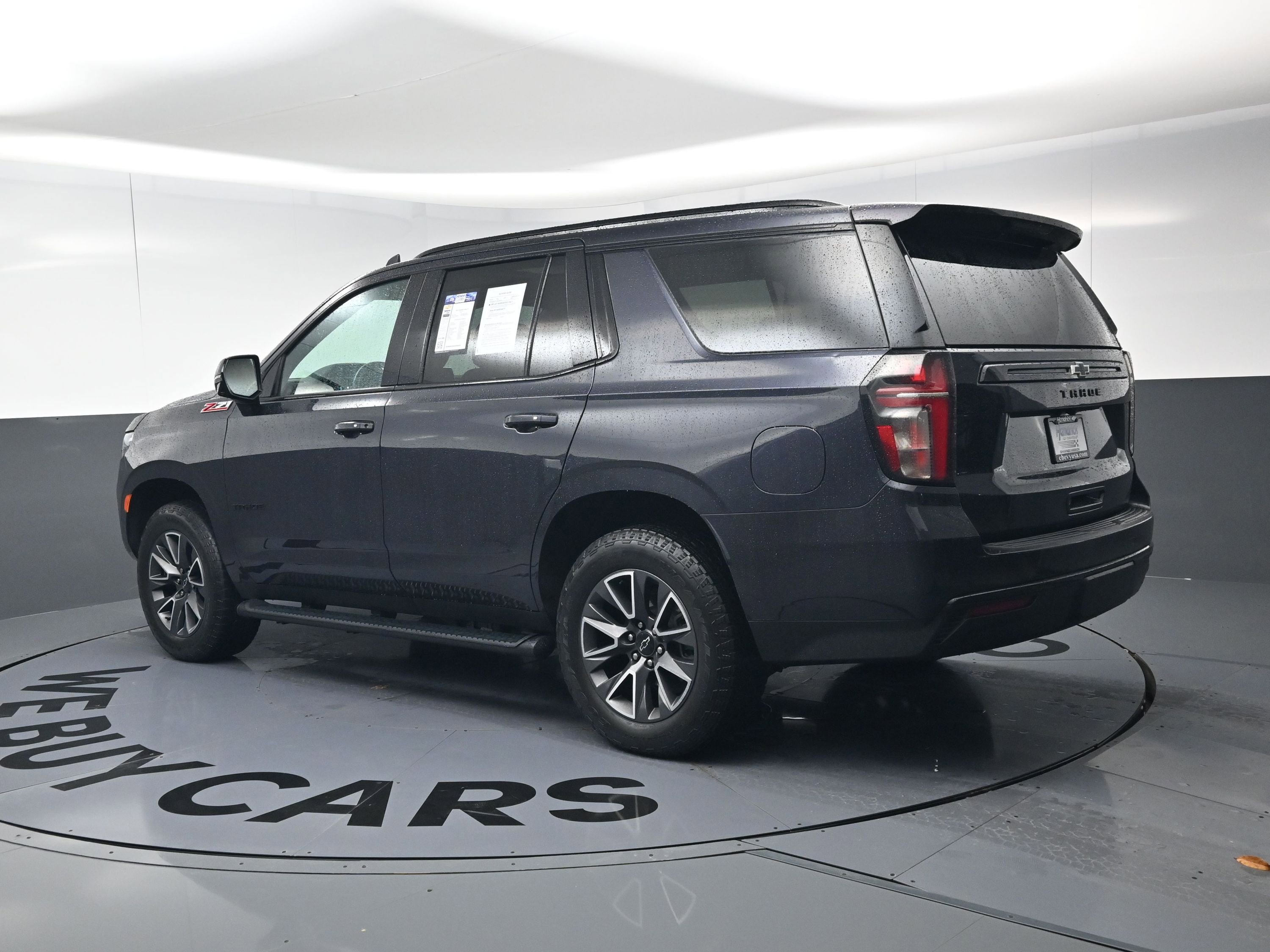 Used 2023 Chevrolet Tahoe Z71 w/ Luxury Package AWD/4WD image 7