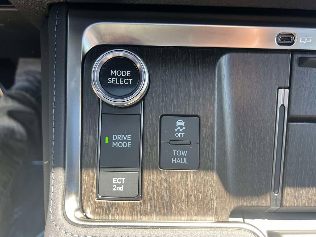 Certified 2025 Lexus GX 550 w/ Accessory Package (2T) AWD/4WD image 30
