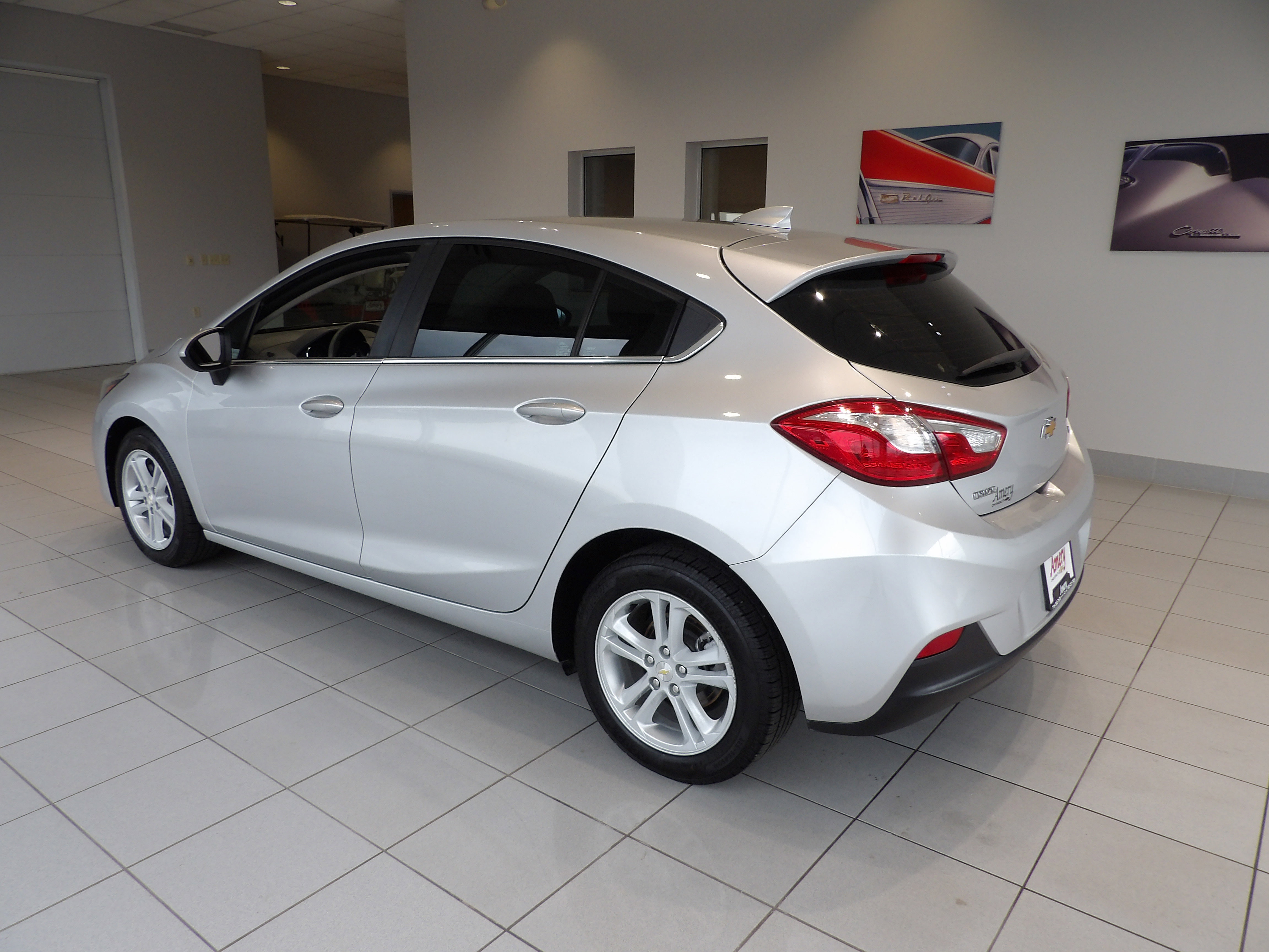 Used 2018 Chevrolet Cruze LT image 6