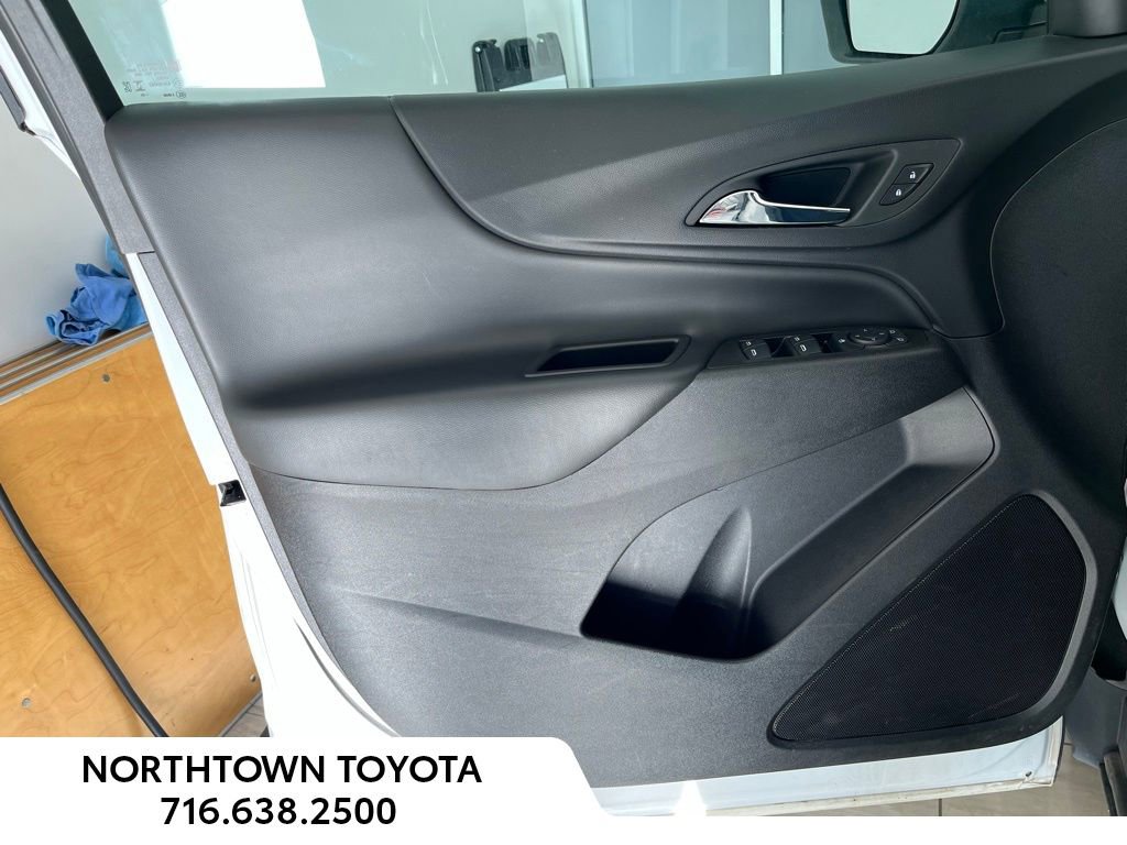 Used 2023 Chevrolet Equinox LT image 5