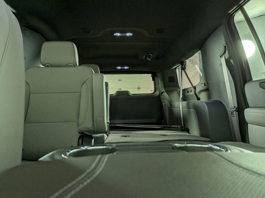 New 2026 GMC Yukon XL Elevation w/ LPO, Get Active Package AWD/4WD image 27