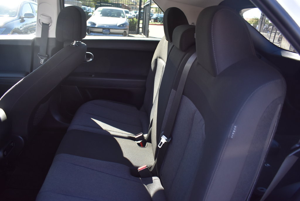 Certified 2024 Hyundai Ioniq 5 SE RWD image 16