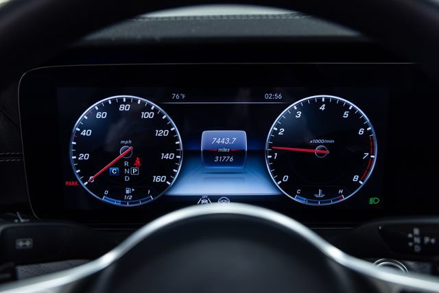 Used 2020 Mercedes-Benz E 450 4MATIC Cabriolet image 2