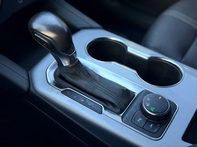 Certified 2022 Chevrolet Blazer LT w/ LPO, Black Accent Package image 16