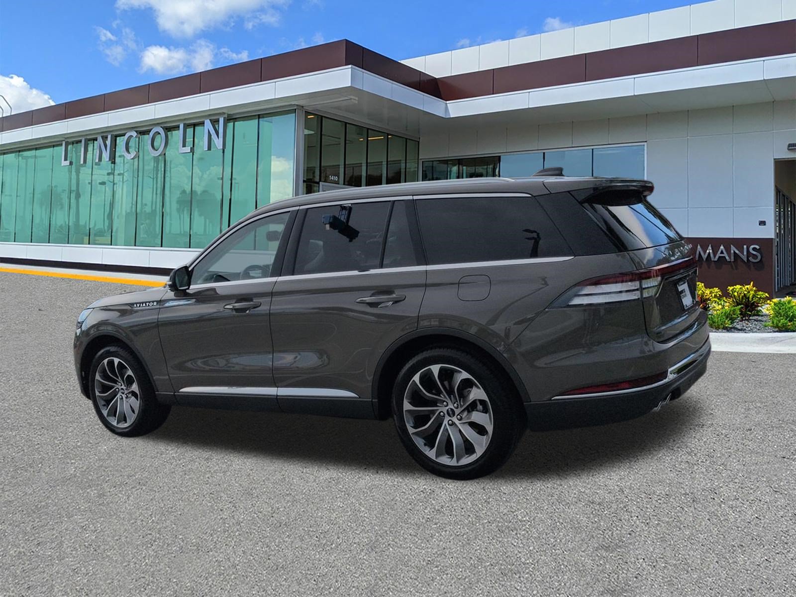 New 2026 Lincoln Aviator Reserve RWD image 6