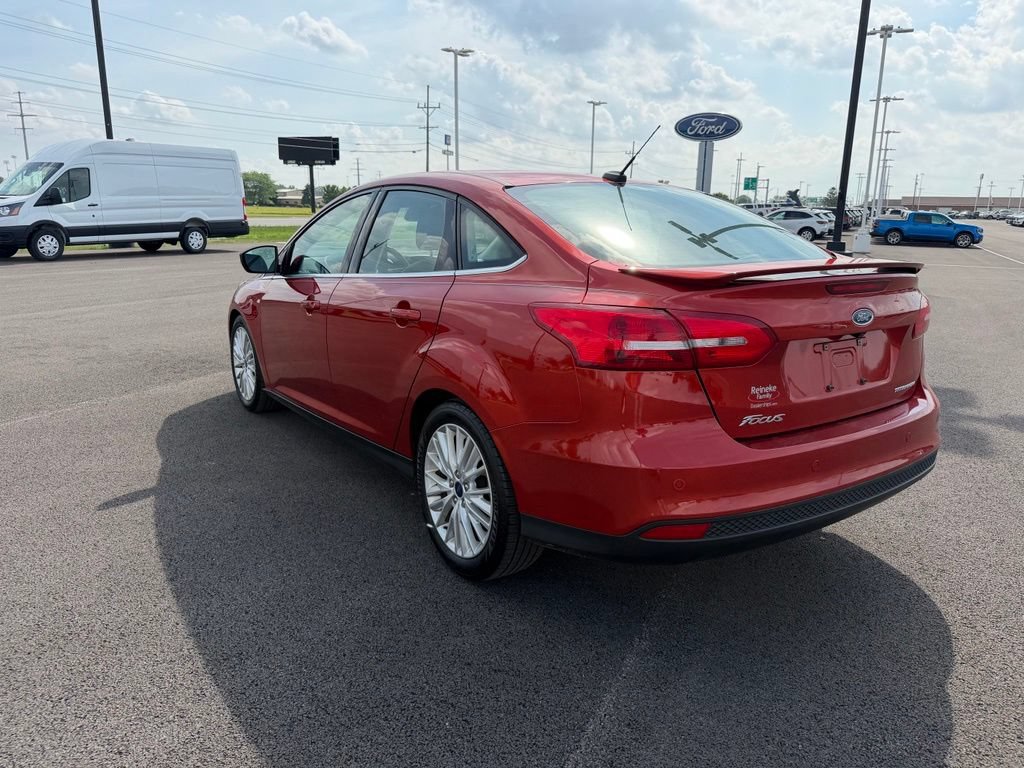 Used 2018 Ford Focus Titanium w/ Titanium Technology Package FWD image 7