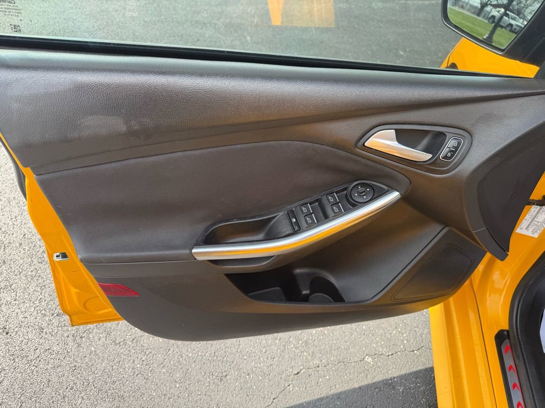 Used 2016 Ford Focus ST image 16
