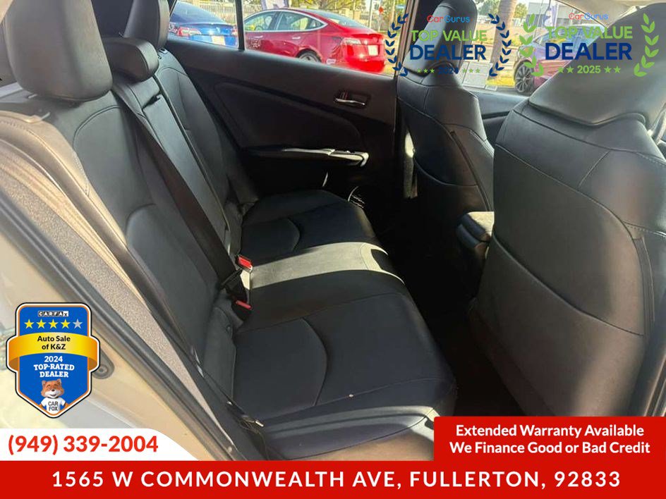 Used 2017 Toyota Prius Four Touring FWD image 14