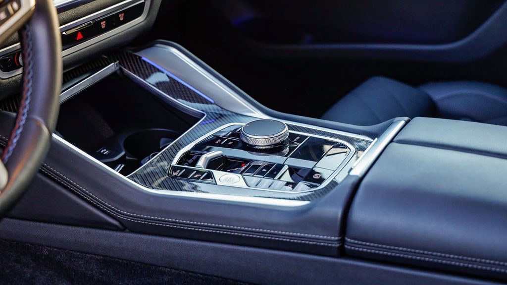 Used 2024 BMW X6 M60i w/ Parking Assistance Package image 24