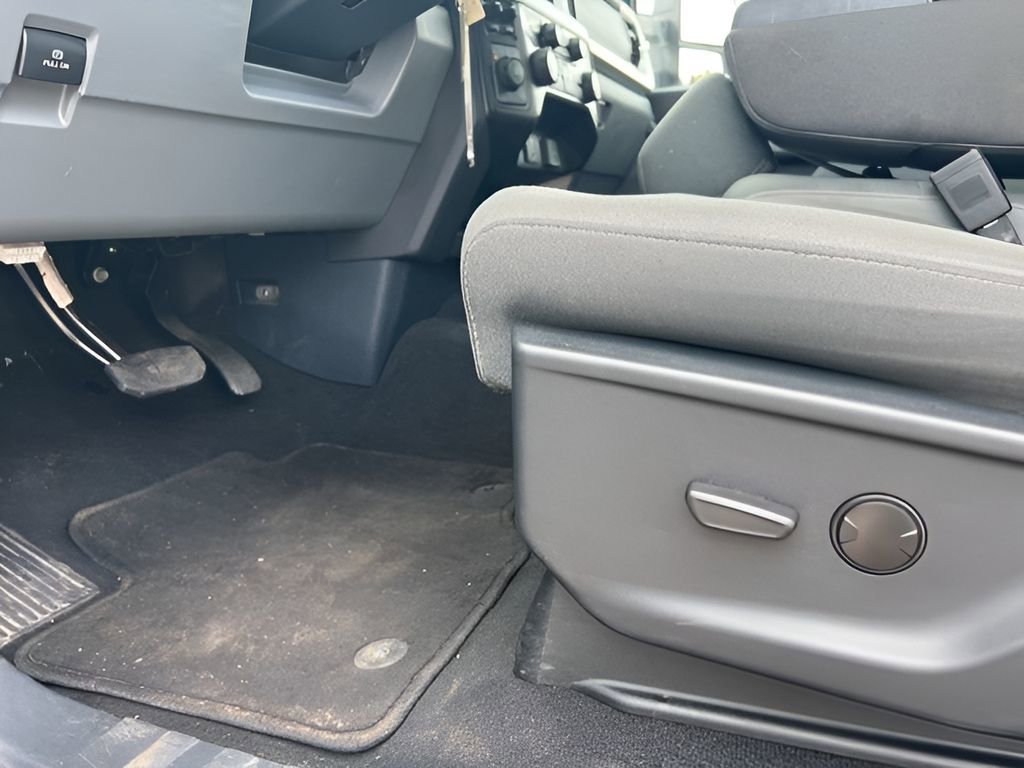 Used 2024 Ford F250 XLT image 21