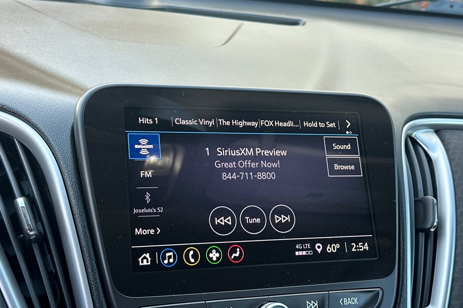 Used 2022 Chevrolet Malibu LT image 16