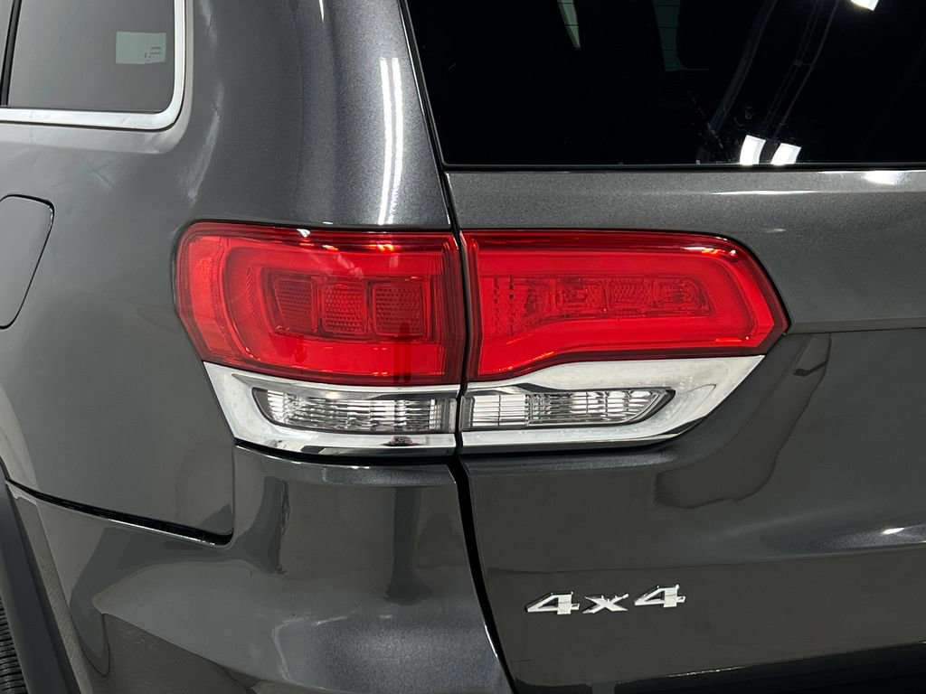 Used 2019 Jeep Grand Cherokee Limited w/ Luxury Group II image 35
