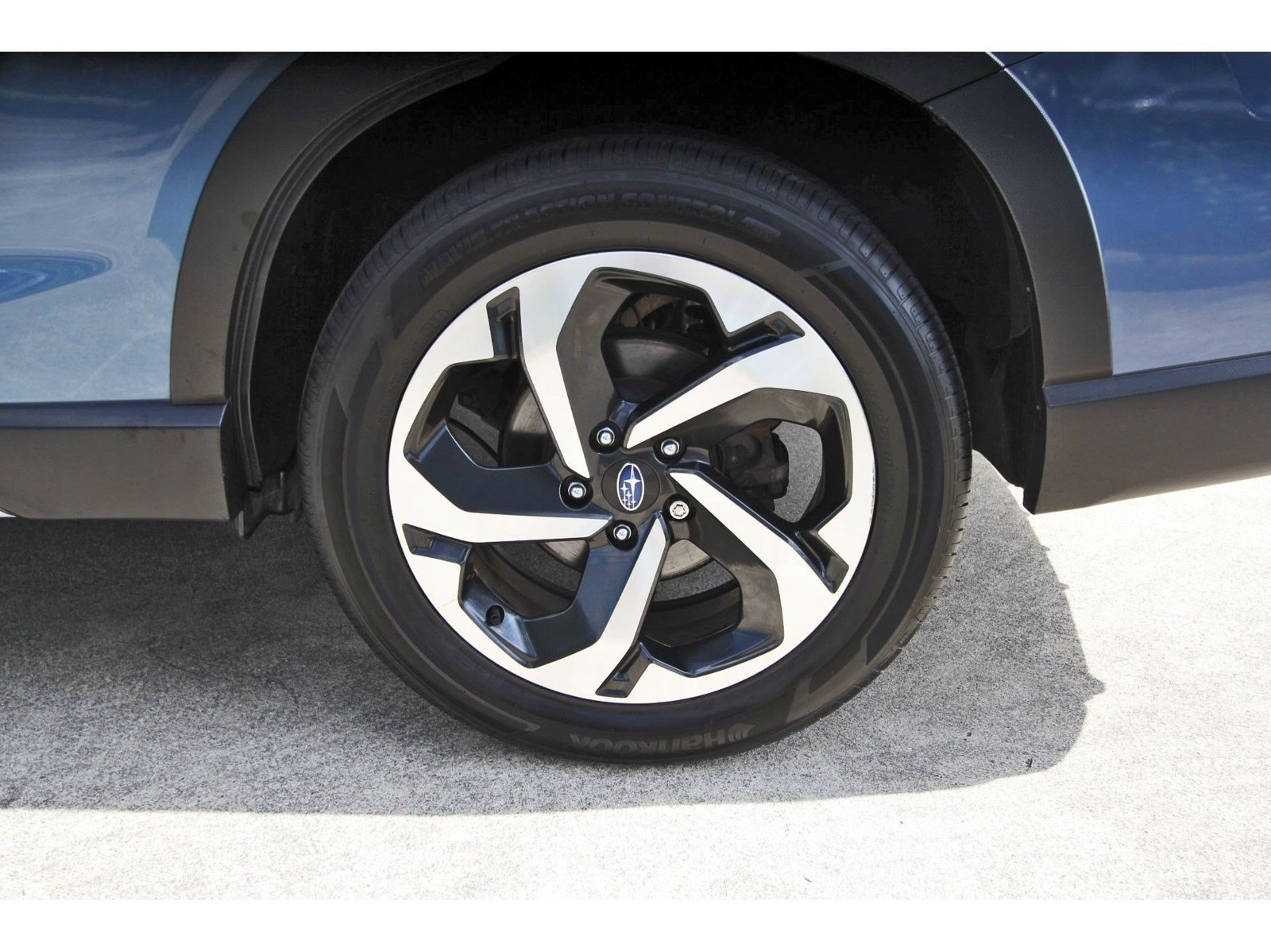 Certified 2024 Subaru Forester Touring AWD/4WD image 32