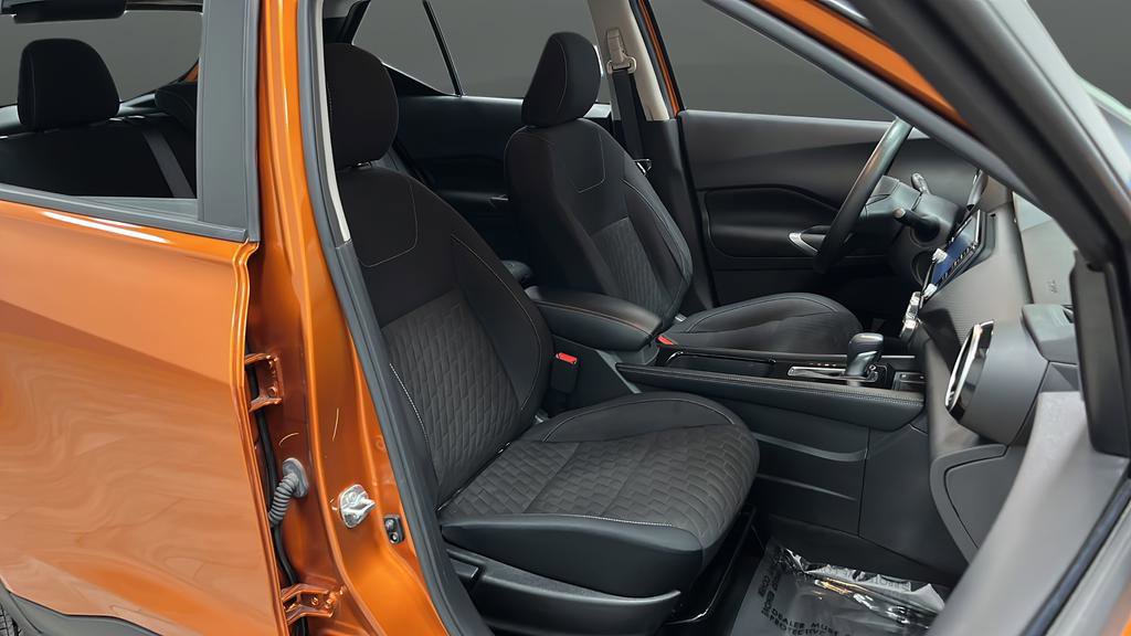 Used 2023 Nissan Kicks SV w/ Exterior Package image 24