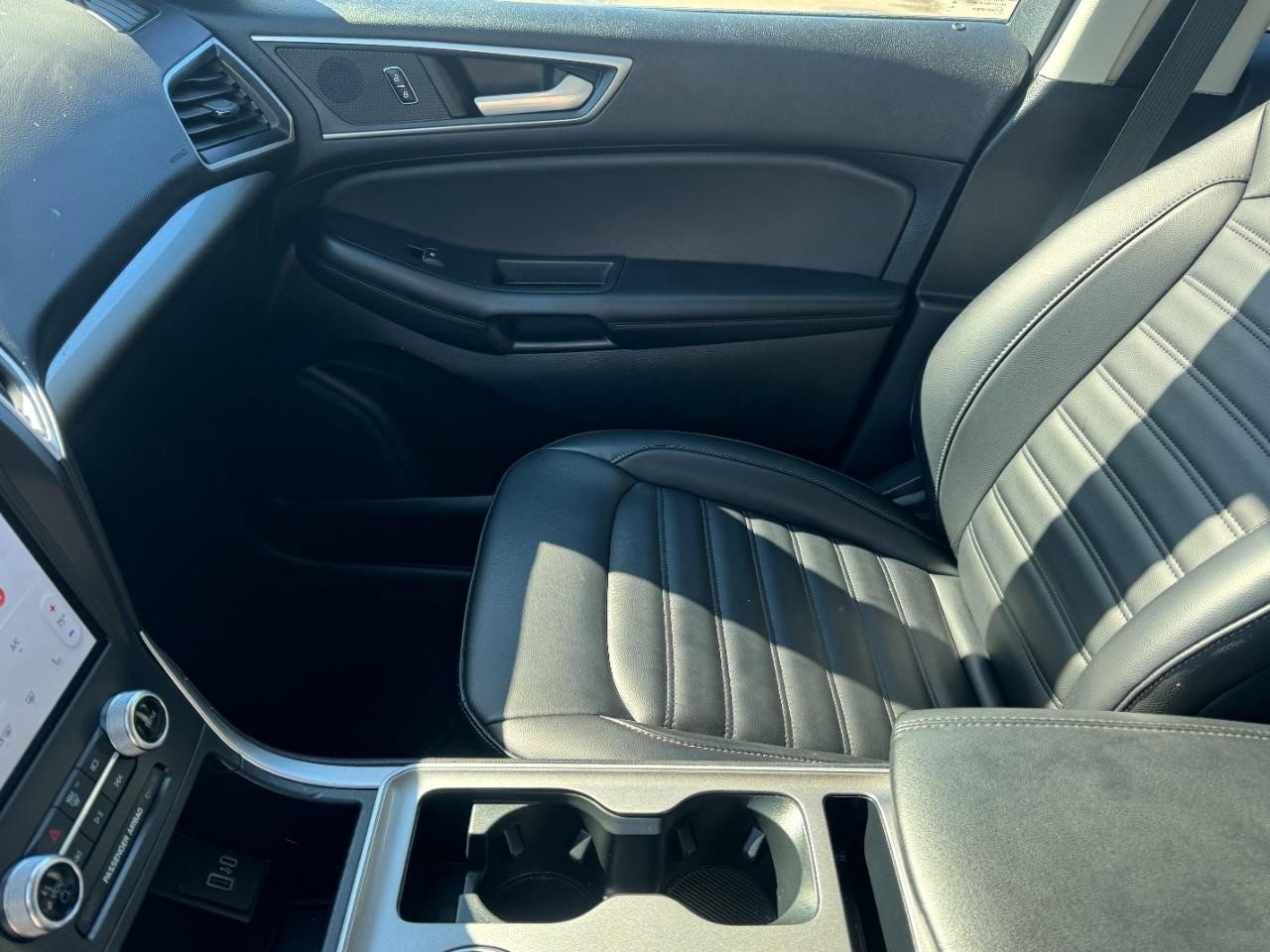 Certified 2024 Ford Edge SEL image 13