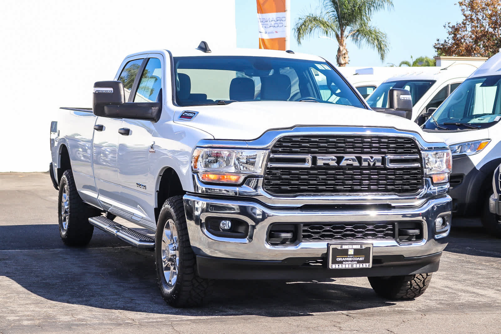 Used 2024 RAM 2500 Big Horn AWD/4WD image 3