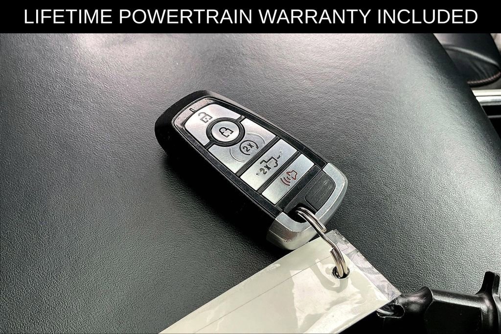 Used 2022 Ford F250 Platinum w/ FX4 Off-Road Package AWD/4WD image 13