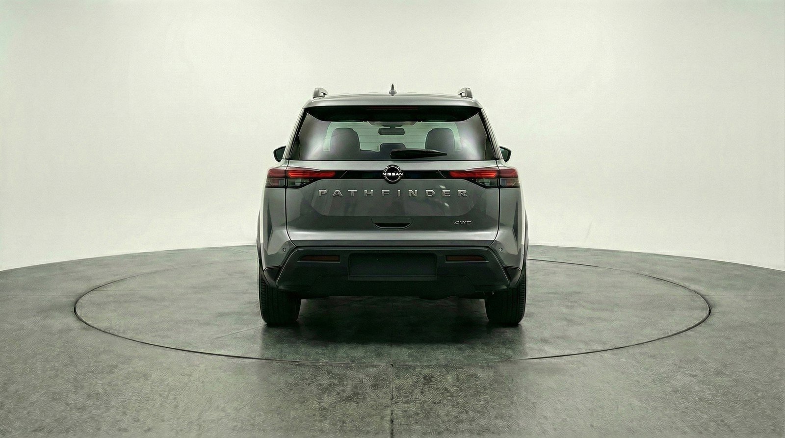 Used 2025 Nissan Pathfinder SV image 7