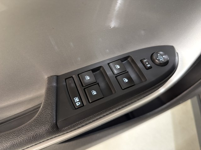 Used 2015 Chevrolet Volt w/ Enhanced Safety Package 1 FWD image 18