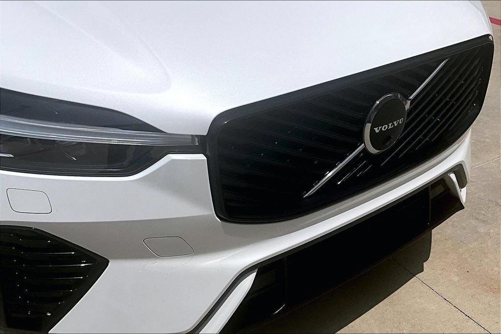 Certified 2026 Volvo XC60 B5 Ultra AWD/4WD image 38