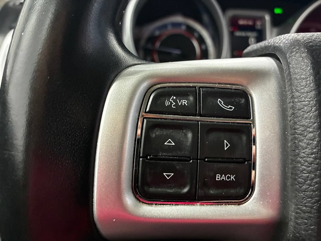 Used 2020 Dodge Journey SE w/ SE Popular Equipment Group FWD image 17