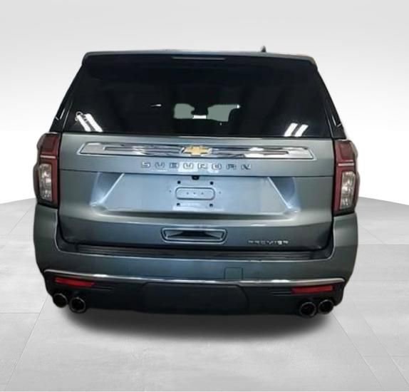 Used 2023 Chevrolet Suburban Premier RWD image 4