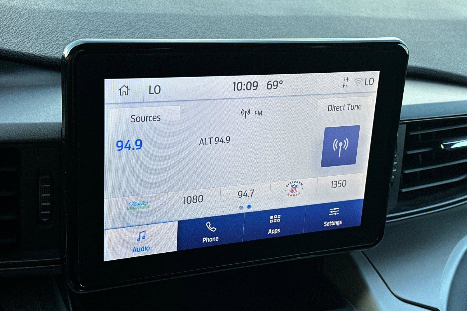 Used 2023 Ford Explorer XLT image 21