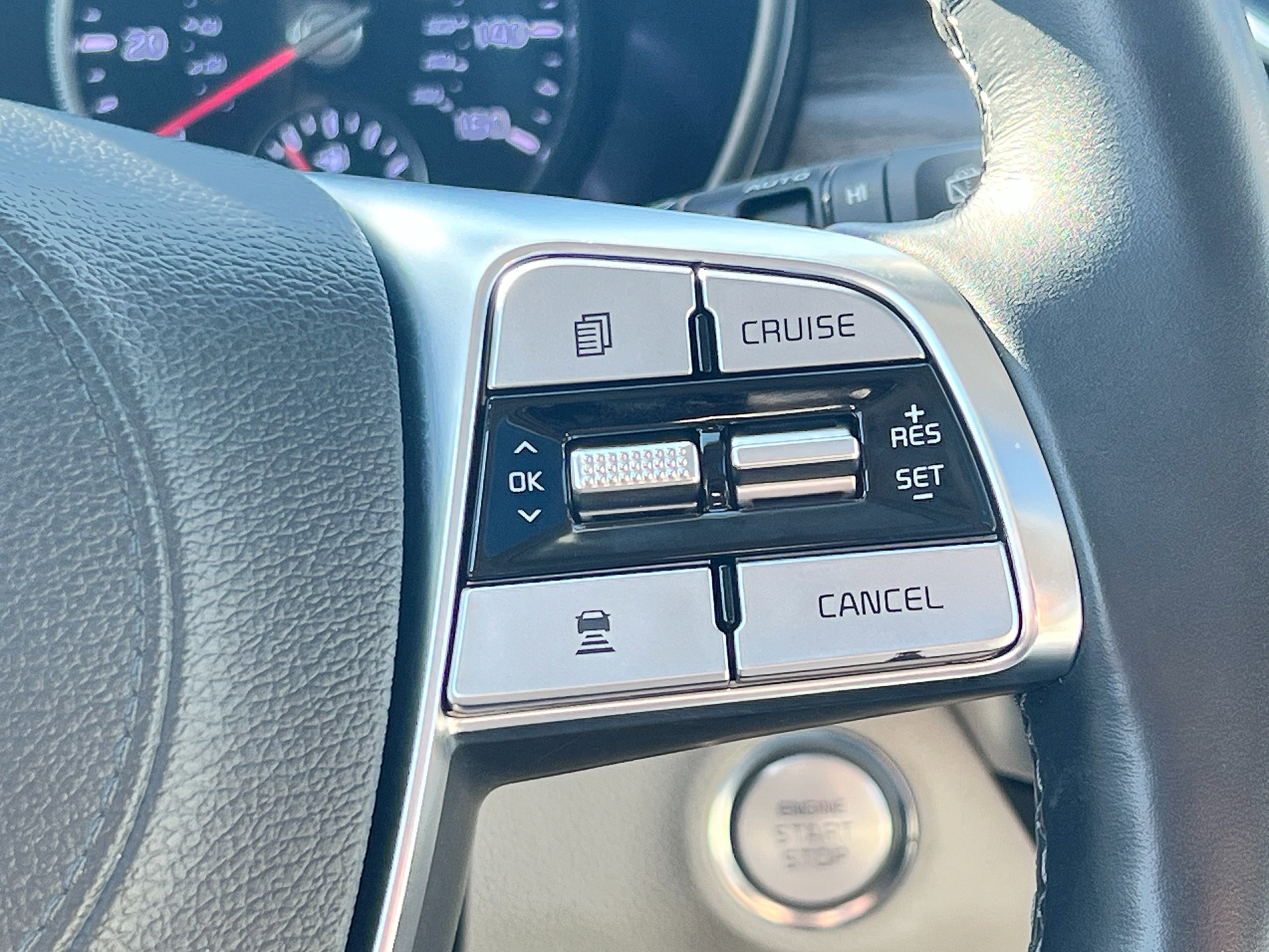 Used 2020 Kia Telluride SX w/ SX Prestige Package image 14