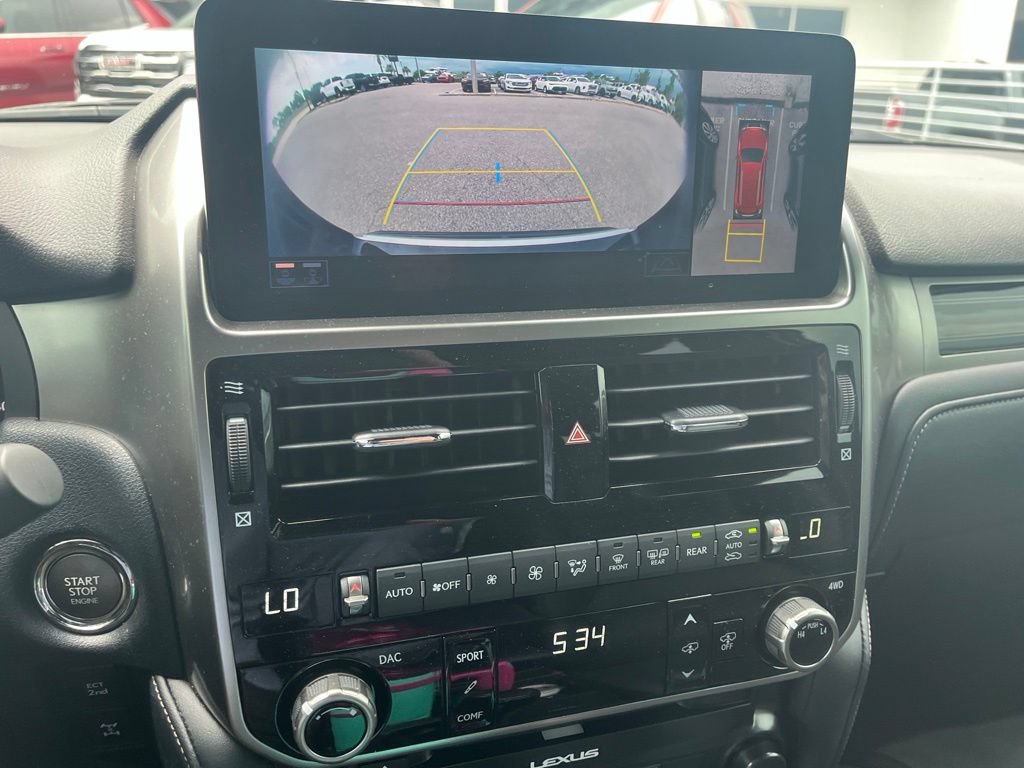 Used 2022 Lexus GX 460 Luxury w/ Accessory Package AWD/4WD image 14