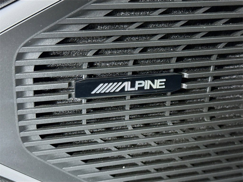 Used 2024 Jeep Wagoneer L Series II w/ Flexible Seating Group image 11