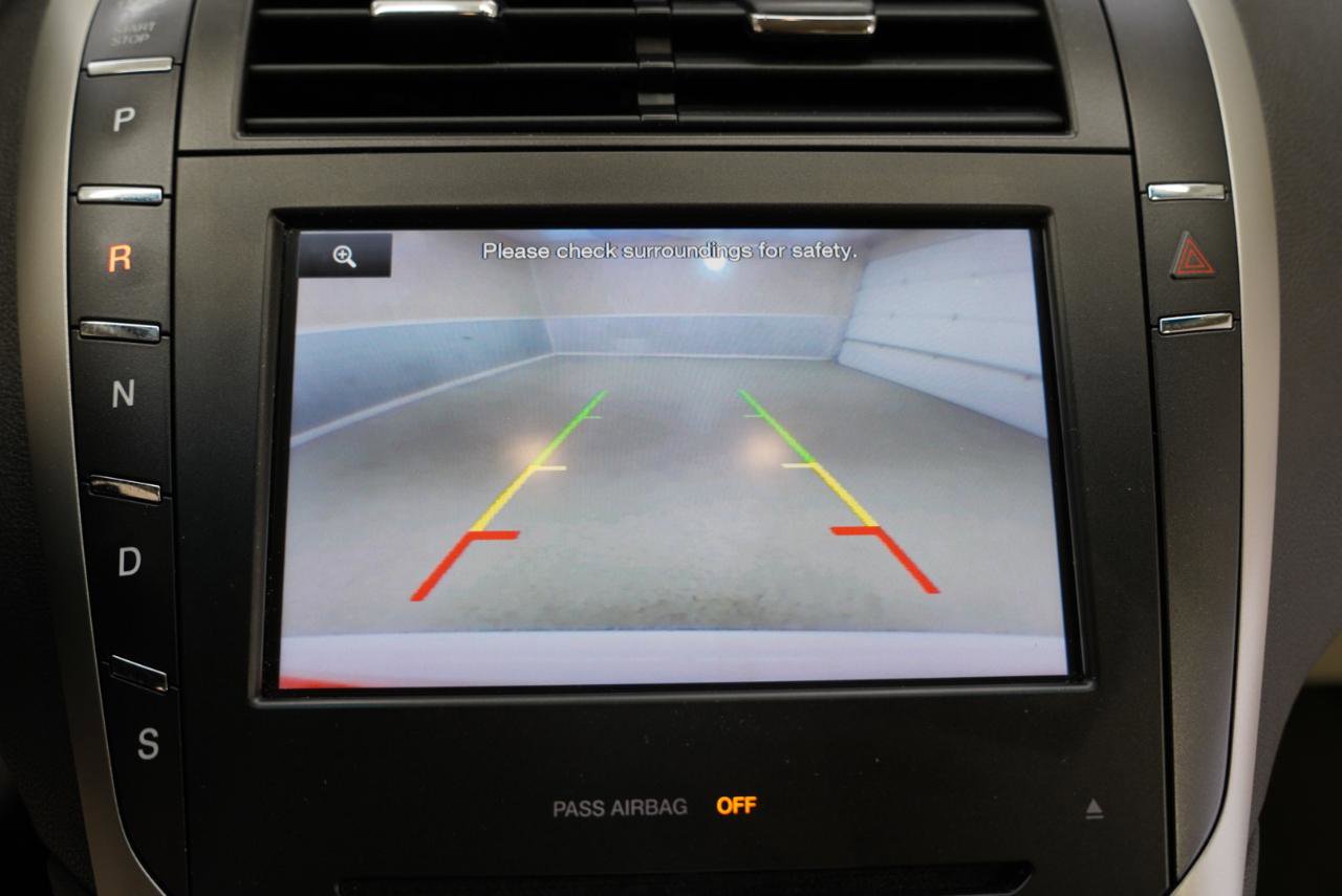 Used 2013 Lincoln MKZ FWD image 19