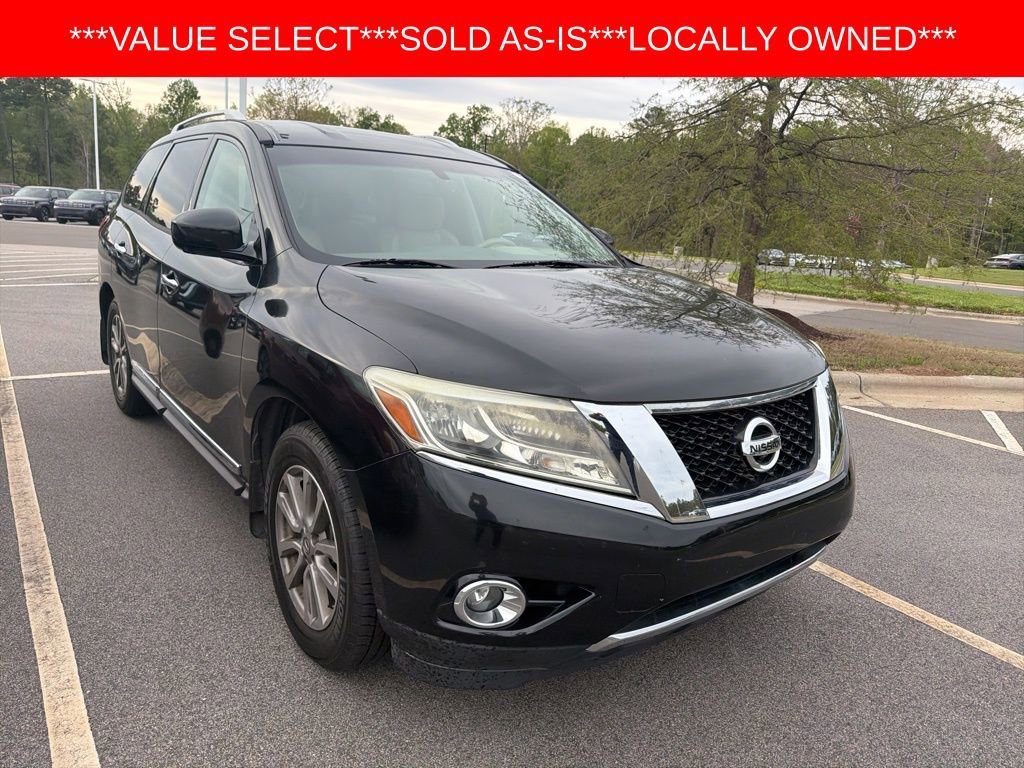 Used 2015 Nissan Pathfinder SL w/ SL Tech Package image 2