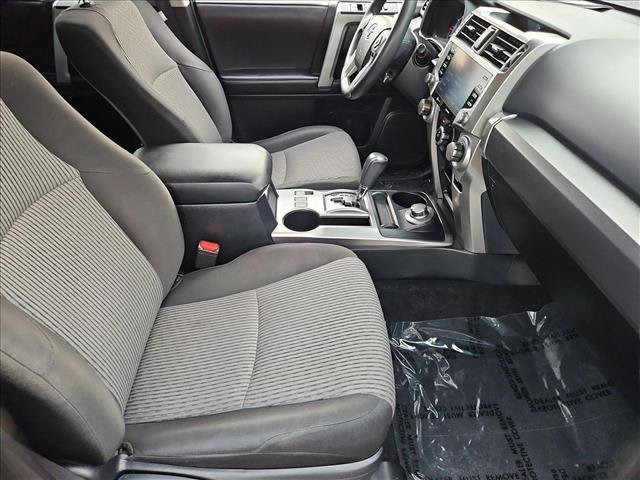 Used 2022 Toyota 4Runner SR5 AWD/4WD image 26