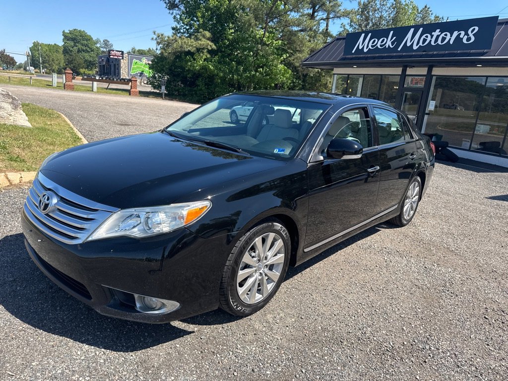 Used 2011 Toyota Avalon Limited FWD image 17