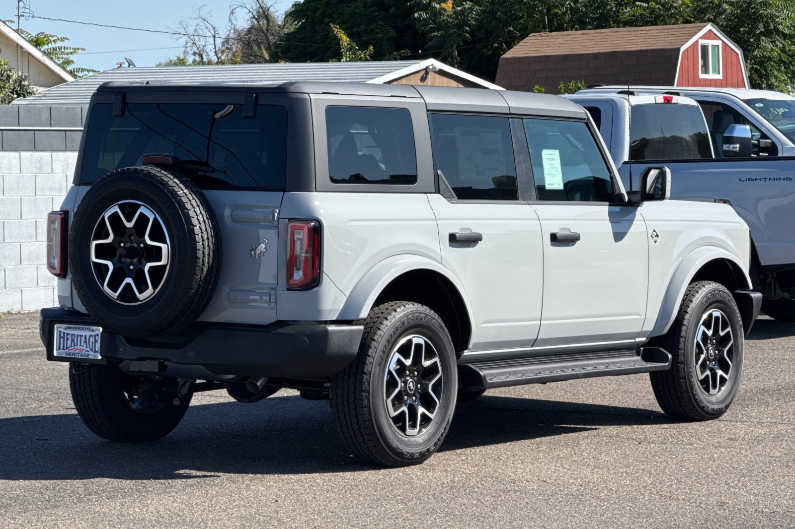 New 2026 Ford Bronco Outer Banks AWD/4WD image 4