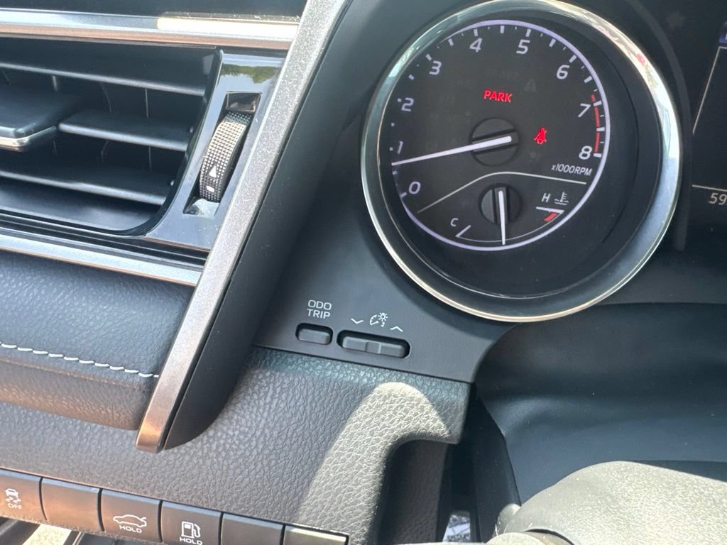 Used 2020 Toyota Camry SE FWD image 52