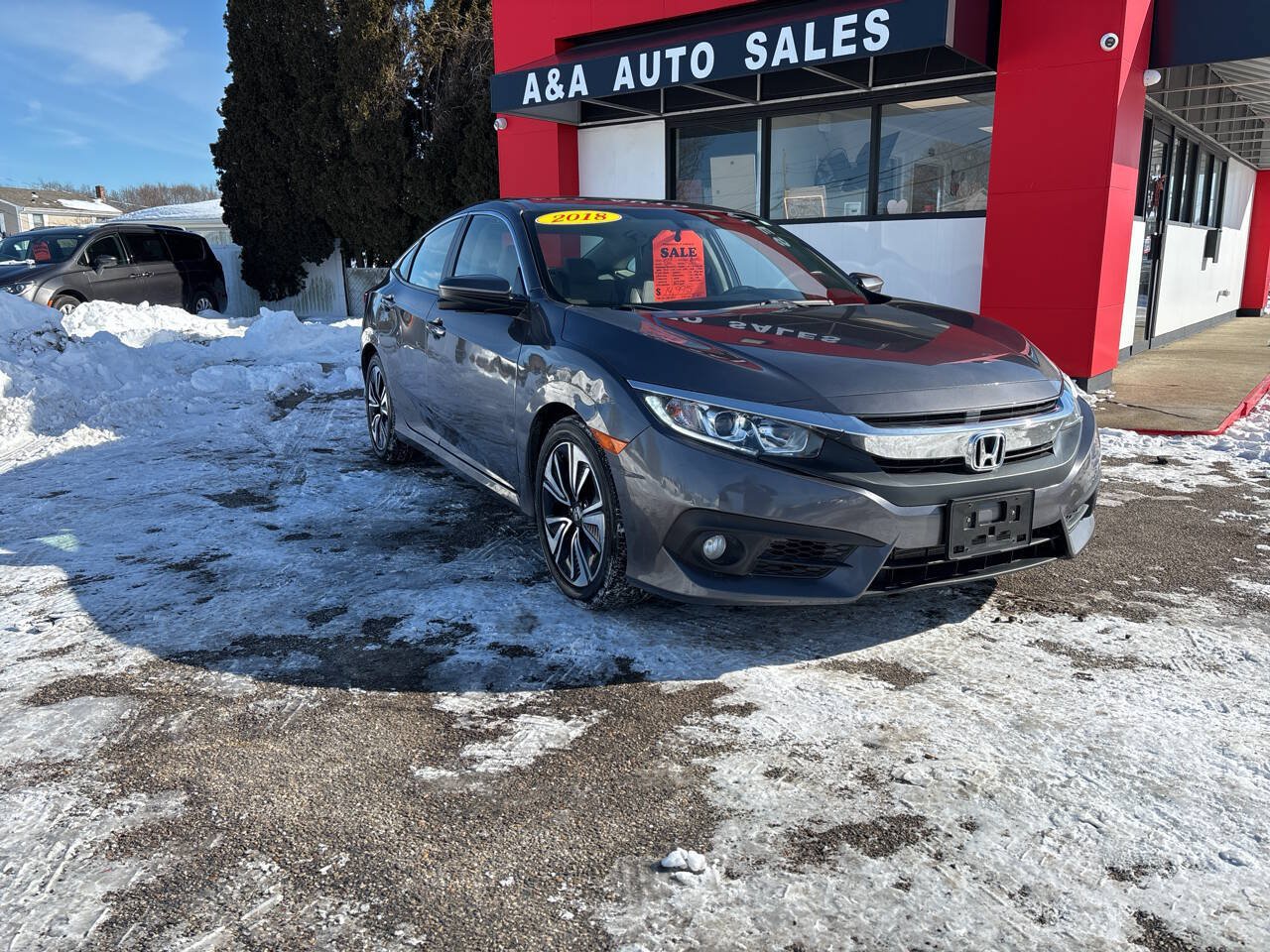 Used 2018 Honda Civic EX-T image 2