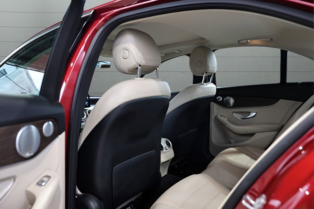 Used 2020 Mercedes-Benz C 300 4MATIC Sedan image 55