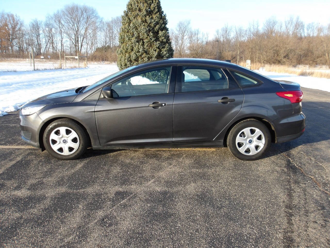 Used 2018 Ford Focus S image 10