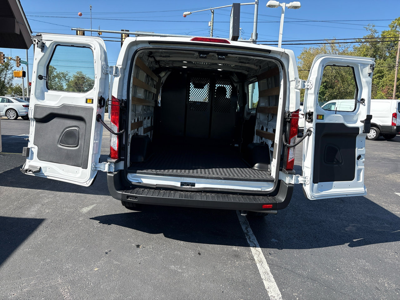 Used 2024 Ford Transit 250 Low Roof w/ Exterior Upgrade Package image 30
