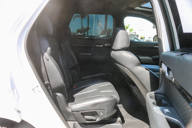 Certified 2023 Hyundai Palisade Calligraphy FWD image 22