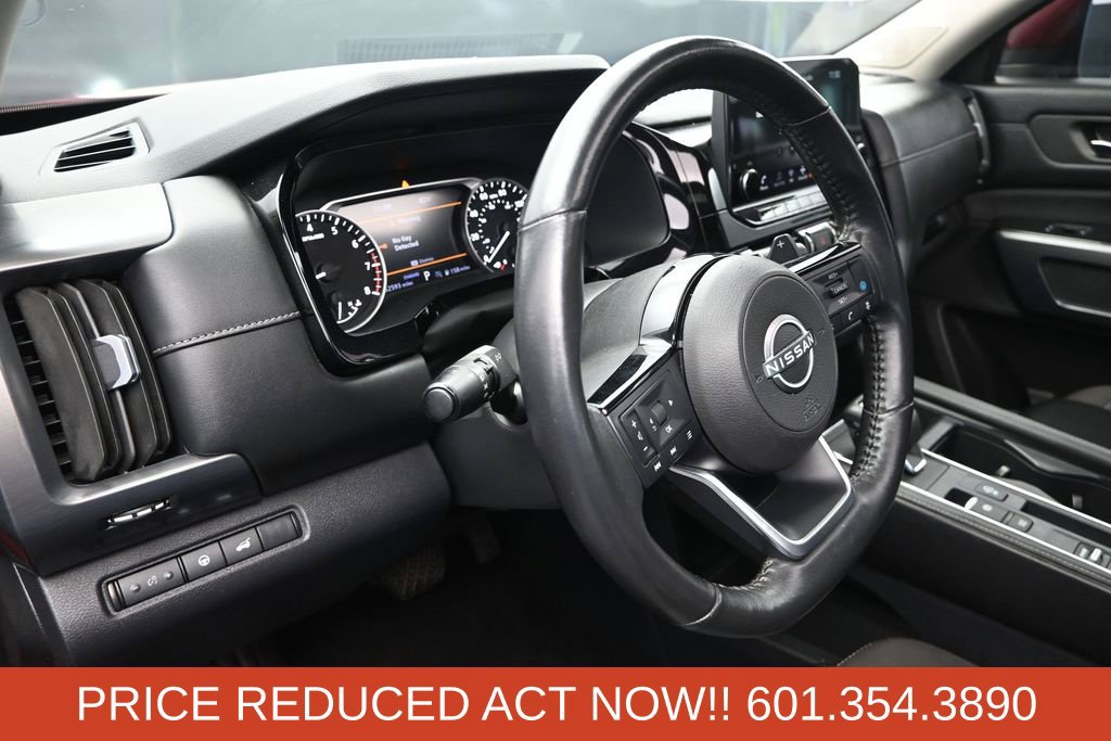 Used 2023 Nissan Pathfinder SL w/ SL Premium Package FWD image 12