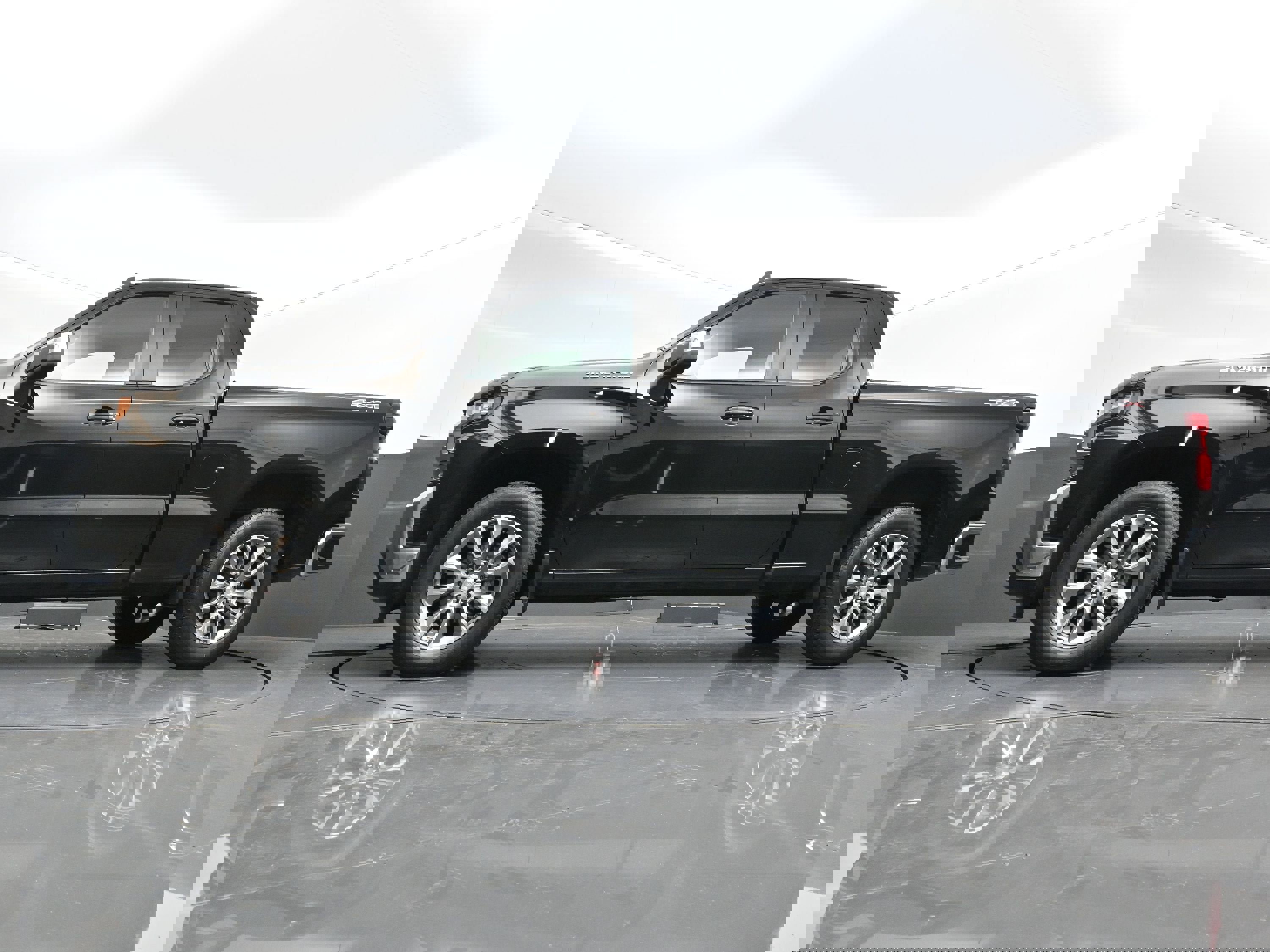 Used 2022 Chevrolet Silverado 1500 LT image 40